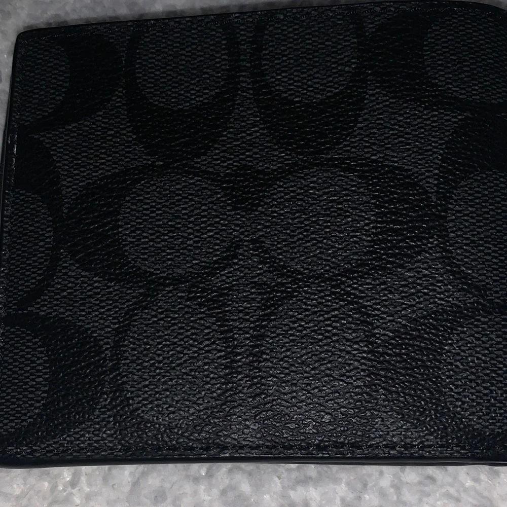🆕 - MENS Authentic Coach Black Signature billfold WALLET - Picture 7 of 7